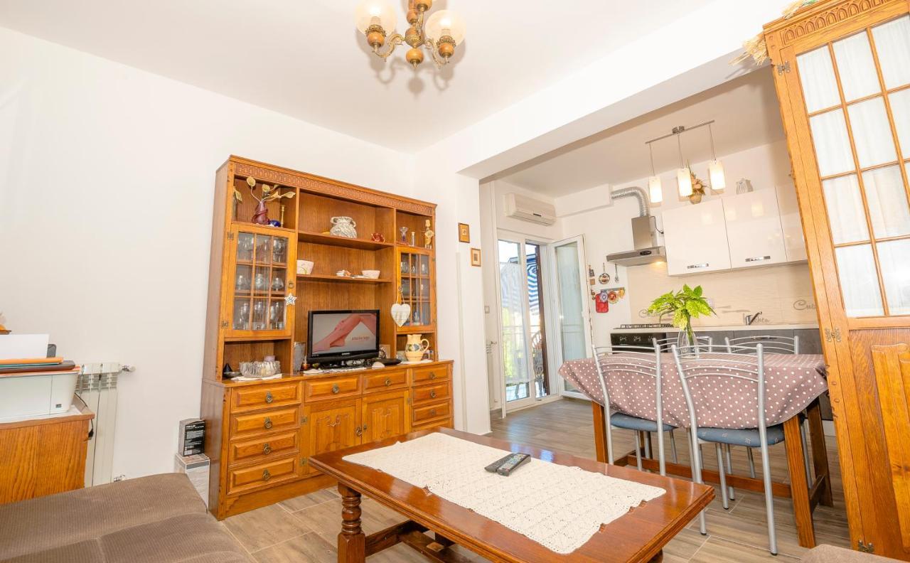 Guest House Ab Adria Home Rovinj Bagian luar foto