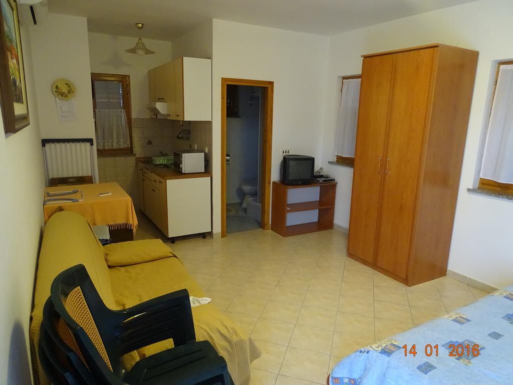 Guest House Ab Adria Home Rovinj Ruang foto