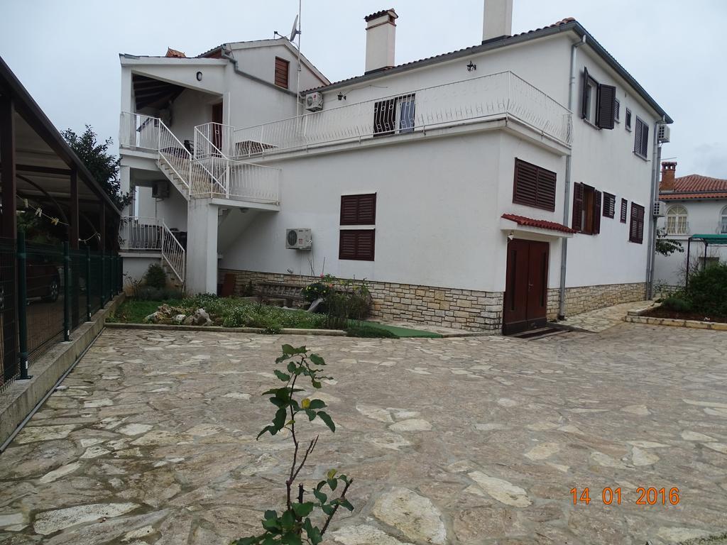 Guest House Ab Adria Home Rovinj Bagian luar foto