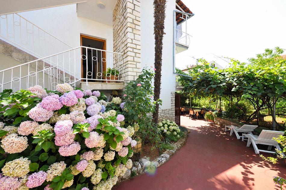 Guest House Ab Adria Home Rovinj Bagian luar foto