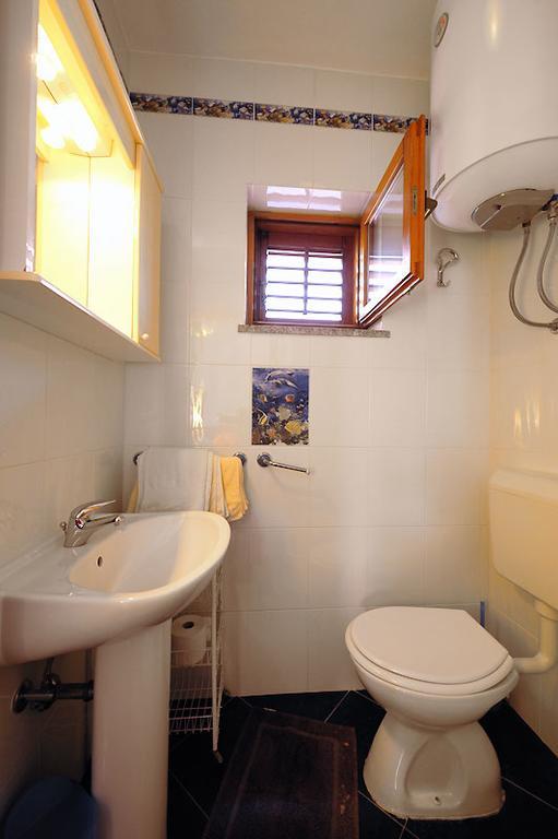 Guest House Ab Adria Home Rovinj Ruang foto
